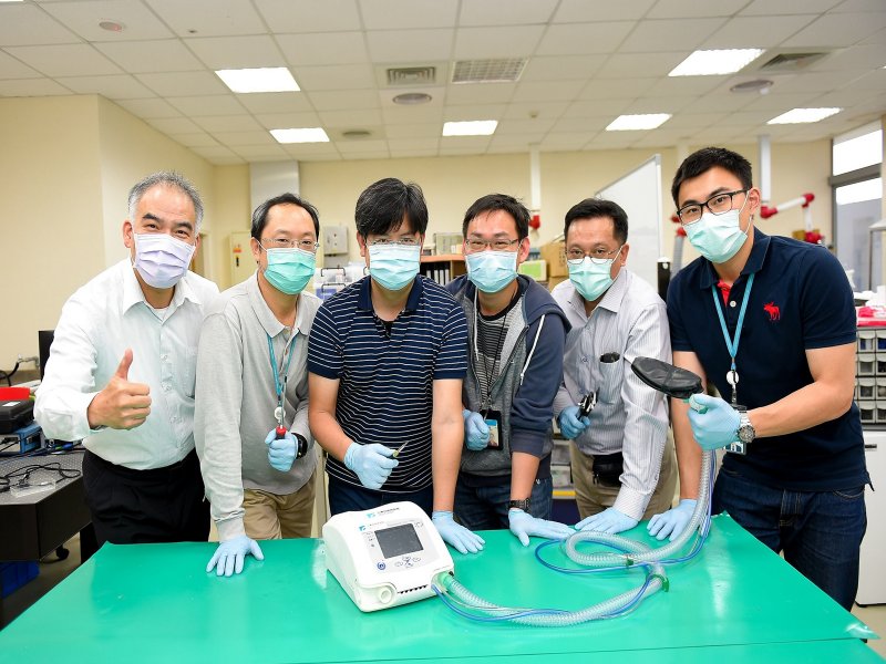 工研院開發臺灣首台醫療級呼吸器原型機獲TFDA專案製造核准 將加速技轉廠商量產。（工研院提供）