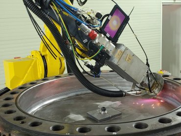 中鋼成功開發「雷射覆面銲」工件修護技術