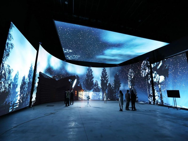 友達旗下創利空間為世新大學打造全台最大混合實境智能攝影棚 嶄新虛擬影視製作模式開啟元宇宙之窗。（友達提供）