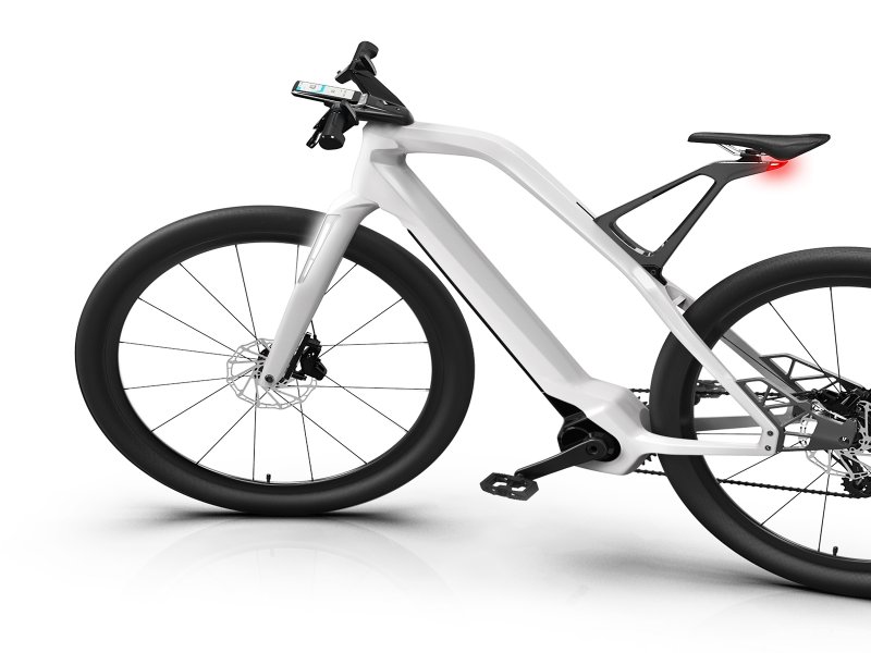 鴻海子公司鴻騰E-Bike奪2022德國紅點設計獎Design Concept大獎。（鴻騰提供）