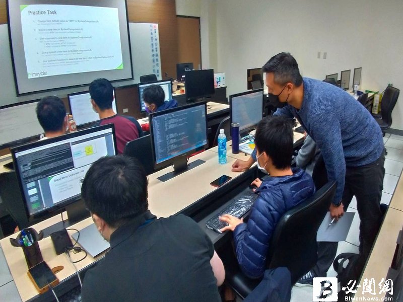 英特爾、系微、臺北大學攜手培養世界級UEFI韌體開發未來人才。（廠商提供）