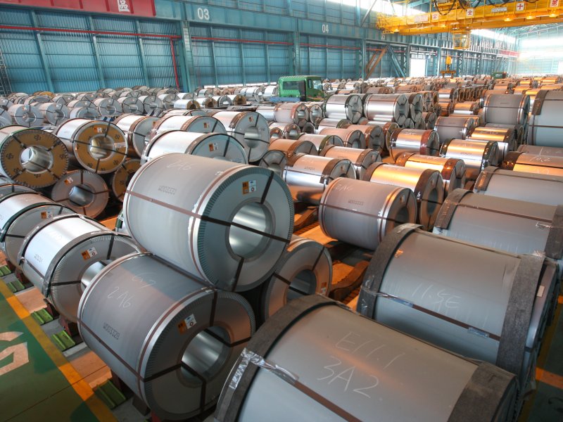 中鋼客製化低排碳鋼品冶煉技術獲予UL 2809認證。（中鋼提供）
