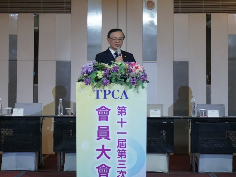 TPCA李長明理事長發布2024年台灣PCB製造產值，預估將達到8,182億新台幣，成長率百分之6.3。（TPCA提供）