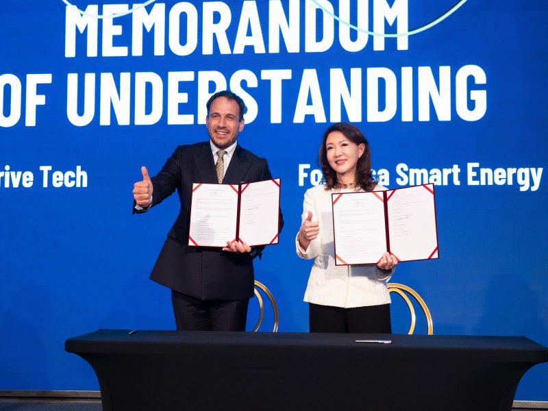 台塑新智能攜手波蘭SKB集團締結戰略聯盟 佈局電巴、儲能應用 推進歐洲新能源市場。(新智能提供)
