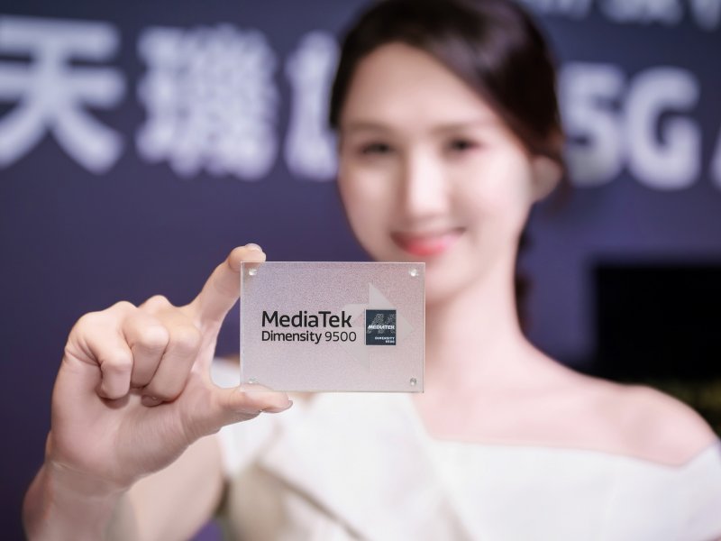 聯發科技發表天璣9500 強悍冷勁算力革新開啟旗艦體驗新紀元。（聯發科提供）