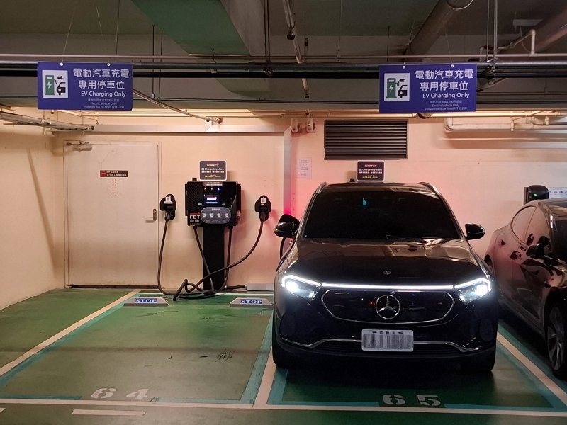 遠傳成為「賓士暢行」充電漫遊營運夥伴 攜手提升充電便利性。（遠傳提供）