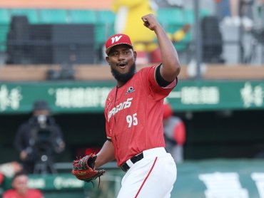 梅賽鍶好投壓制 狂龍爆打15安大勝統一獅