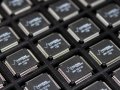 2027年高階AI加速器突破2500萬顆　ASIC出貨首超GPU、HBM與載板將成供應鏈瓶頸